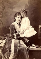 Цесаревна Мария Федоровна с сыном Ники